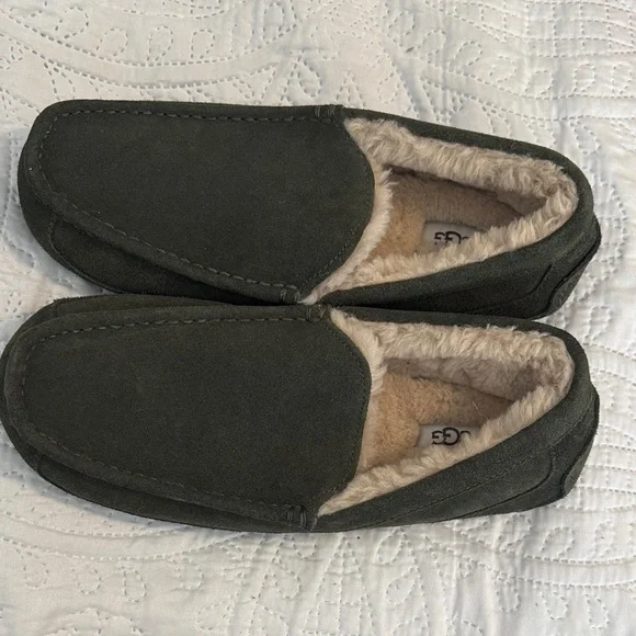 NEW UGG burnt Olive Suede men’s ASCOT Loafers size 11 - Picture 3 of 12